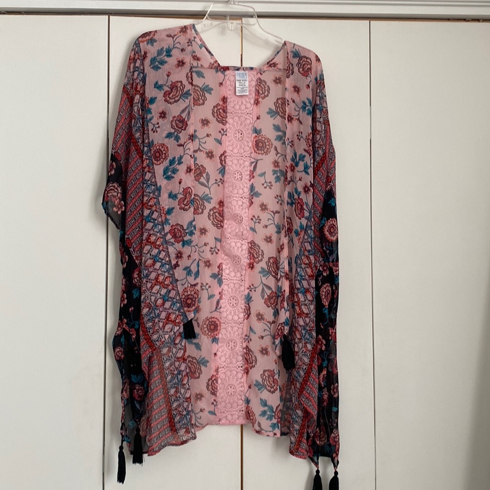Pink kimono/ coverup. NWOT. Beautiful details! Smoke free and pet free home.